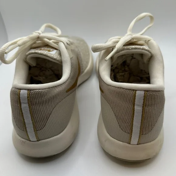 Nike Beige and Gold Lightweight Running Shoe - Picture 8 of 10
